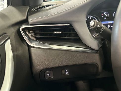 Used 2024 Buick Enclave Essence w/ Experience Buick Package image 29