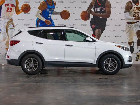 Used 2018 Hyundai Santa Fe Sport w/ 2.4L Value Package 02 image 17