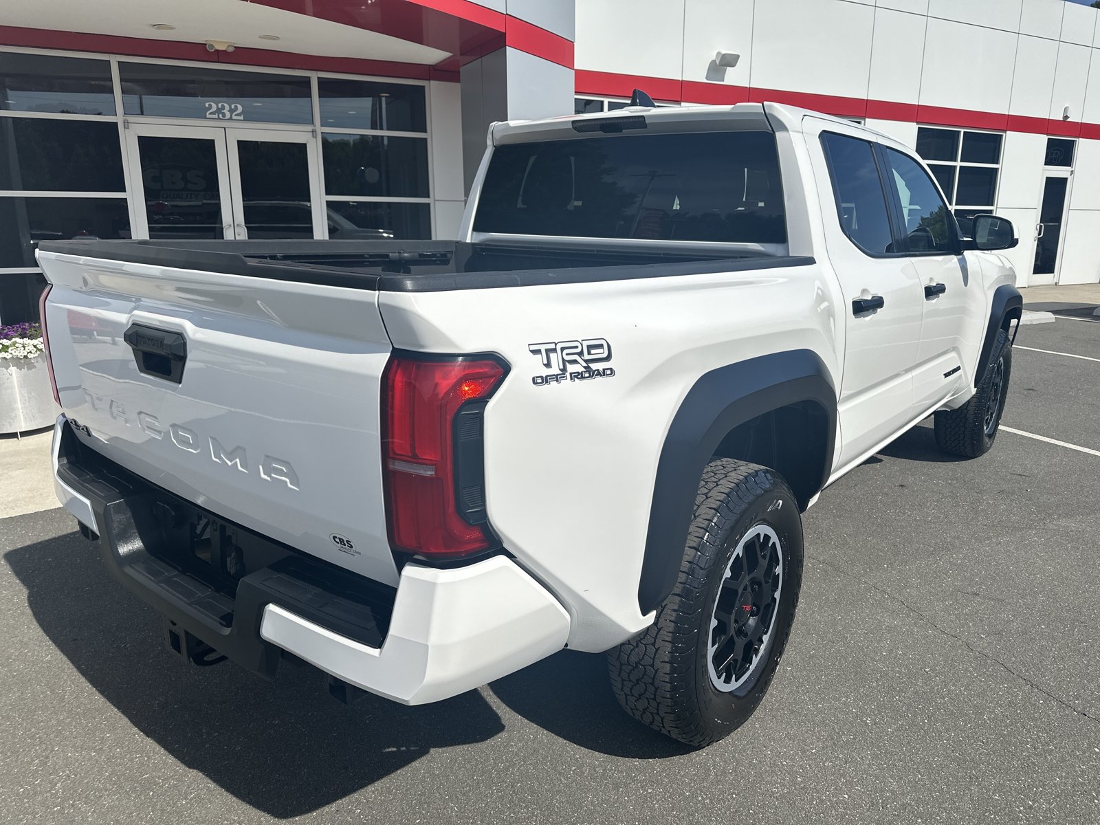 Used 2024 Toyota Tacoma TRD Off-Road AWD/4WD image 8
