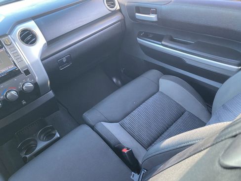 Used 2015 Toyota Tundra SR5 image 17