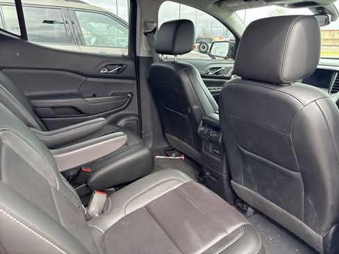 Used 2020 GMC Acadia SLT w/ Driver Alert Package II AWD/4WD image 13