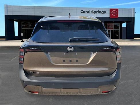 New 2026 Nissan Kicks SV w/ SV Premium Package FWD image 4