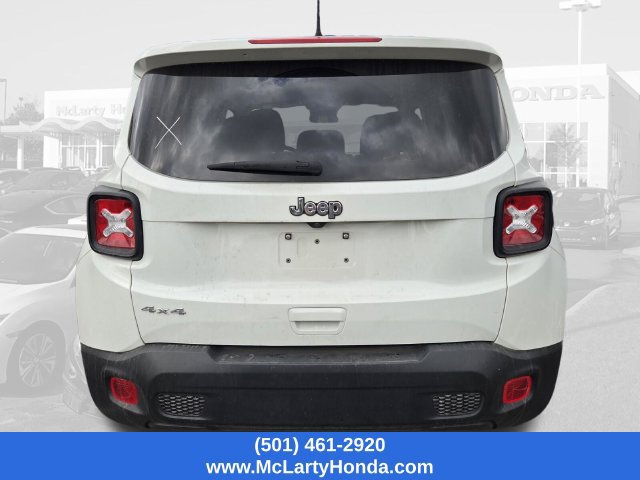 Used 2023 Jeep Renegade Latitude AWD/4WD image 3