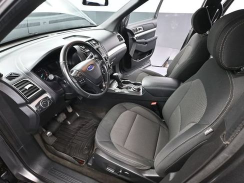 Used 2017 Ford Explorer XLT AWD/4WD image 20