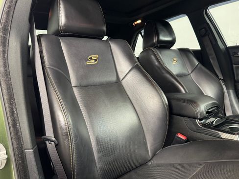 Used 2018 Chrysler 300 S w/ Safetytec Plus Group RWD image 24