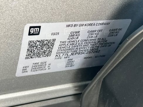 Used 2025 Chevrolet Trax RS w/ Driver Confidence Package FWD image 39