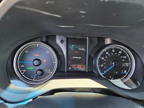 Used 2021 Toyota Venza LE w/ Carpet Mat Package (TMS) image 11