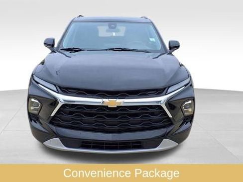 Used 2023 Chevrolet Blazer LT w/ Convenience Package image 2