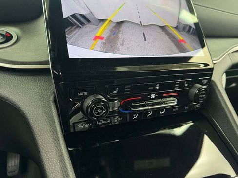 New 2025 Jeep Grand Cherokee Limited w/ Trailer Tow Package image 34