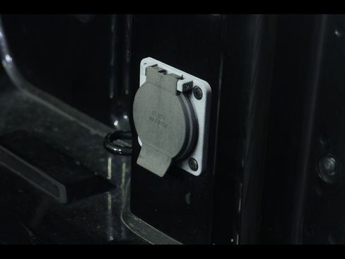 Used 2023 Chevrolet Silverado 1500 LT image 22