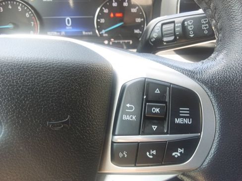Used 2021 Ford Explorer XLT w/ Equipment Group 202A RWD image 23