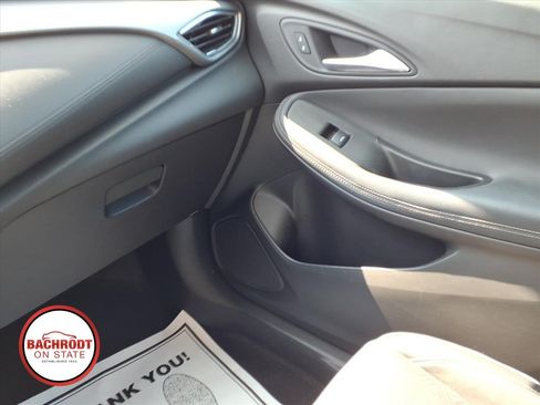 Used 2021 Buick Encore GX Essence FWD image 22