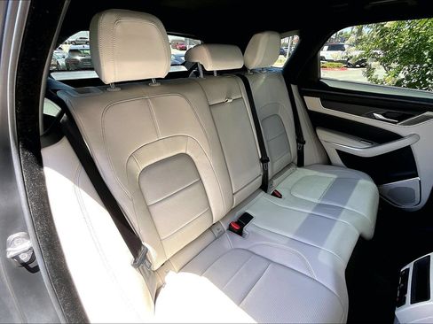 Used 2026 Jaguar F-PACE R-Dynamic S AWD/4WD image 27