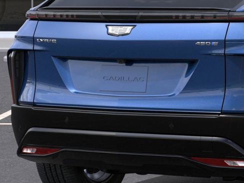 New 2026 Cadillac Lyriq Sport RWD image 38