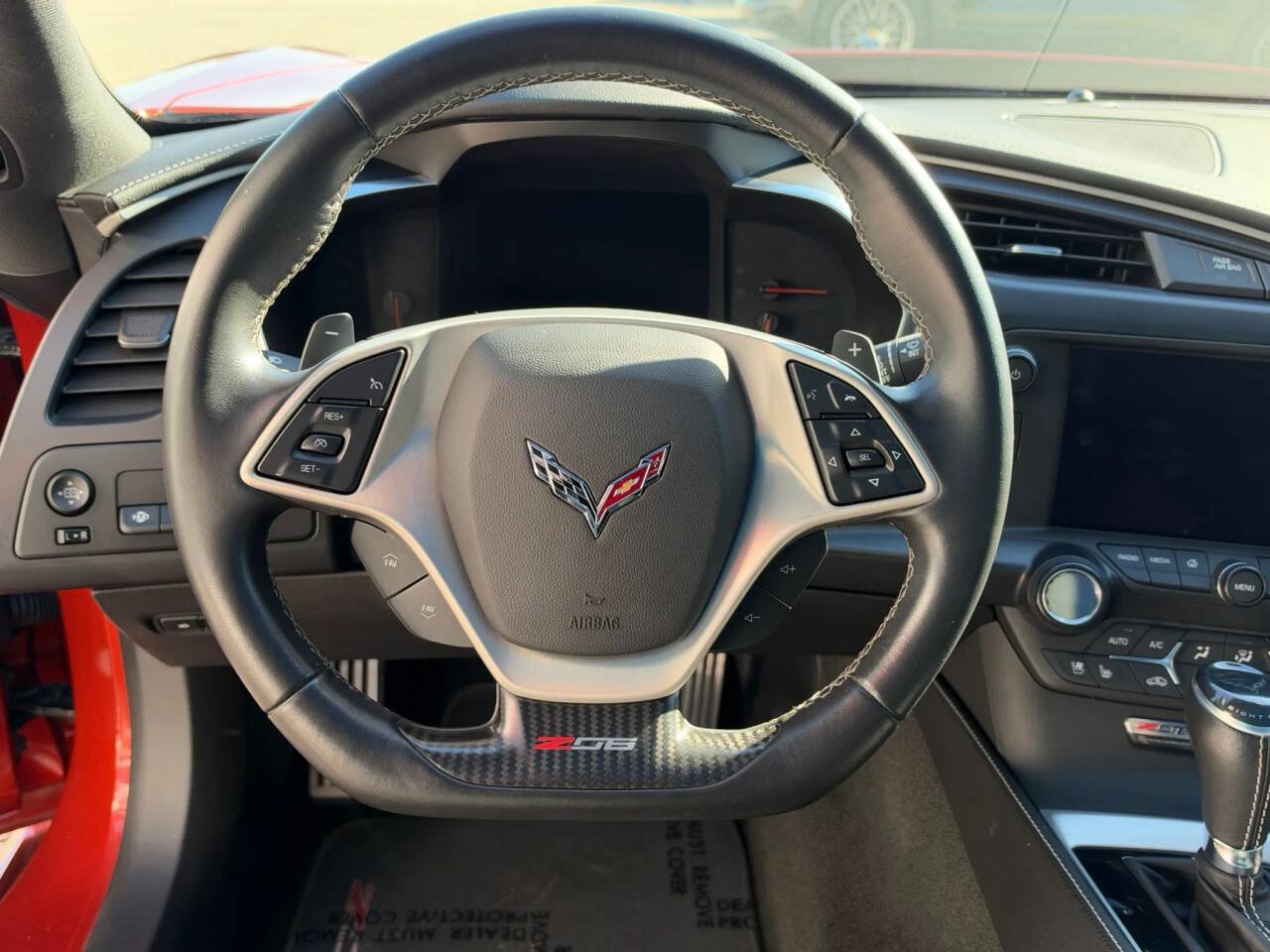 Used 2015 Chevrolet Corvette Z06 w/ 2LZ Preferred Equipment Group RWD image 18