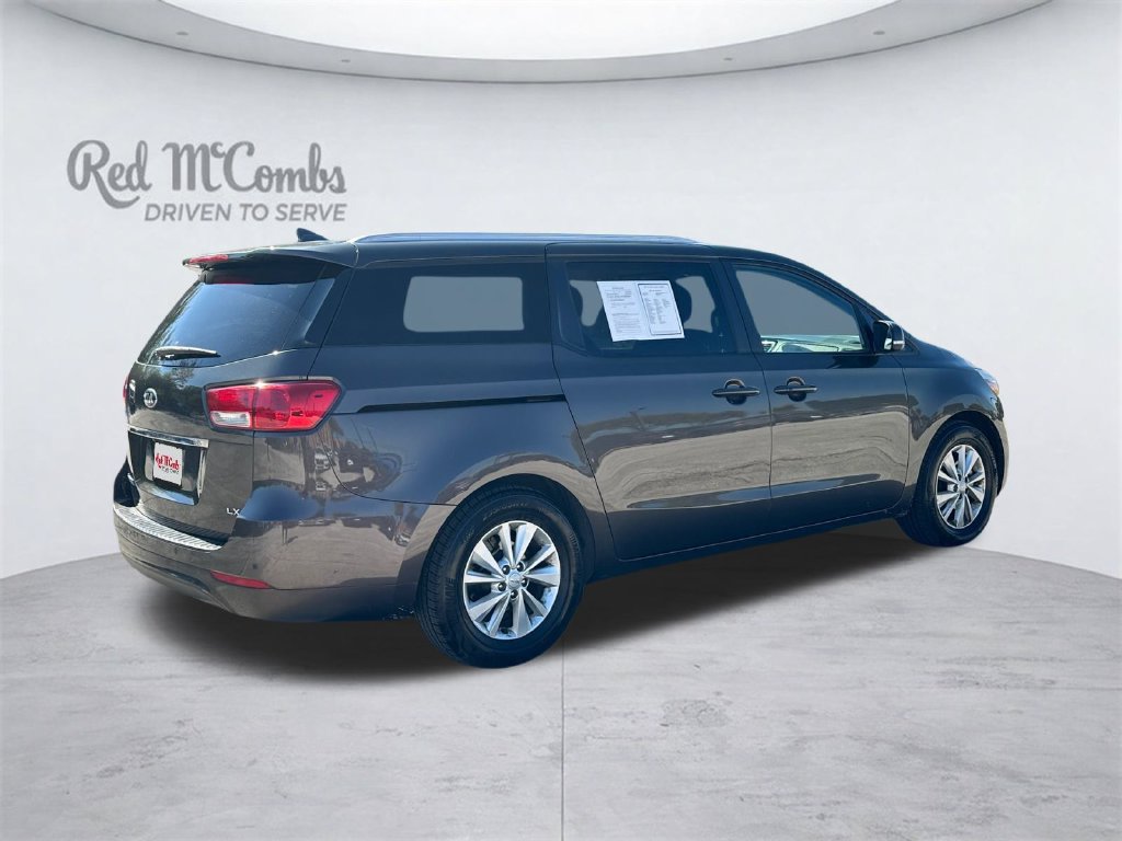 Used 2017 Kia Sedona LX w/ LX Essentials Premium Package FWD image 5