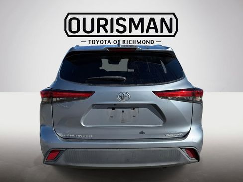 Certified 2020 Toyota Highlander XLE image 4