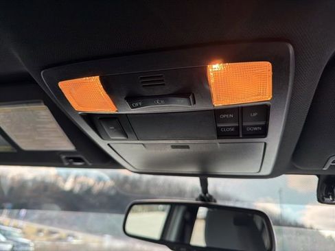 Used 2016 Toyota Tacoma TRD Sport w/ Premium & Technology Package image 32