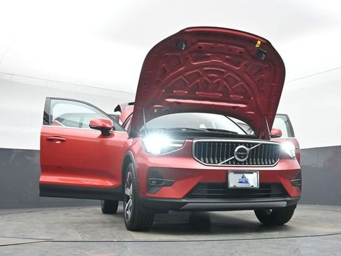 Used 2023 Volvo XC40 B4 Plus w/ Driver Assist Package FWD image 54