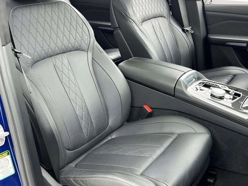 Used 2023 BMW X7 M60i w/ Executive Package image 17