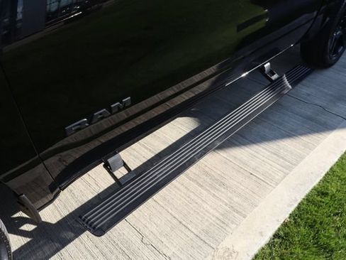 Used 2023 RAM 1500 Laramie AWD/4WD image 34