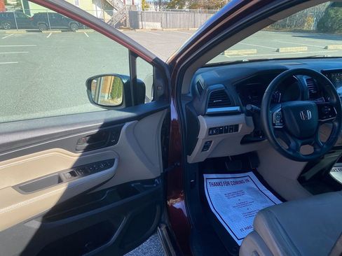 Used 2018 Honda Odyssey EX-L image 10