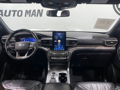 Used 2020 Ford Explorer Platinum w/ Premium Technology Package AWD/4WD image 18