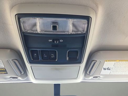 Used 2016 Toyota 4Runner SR5 AWD/4WD image 31