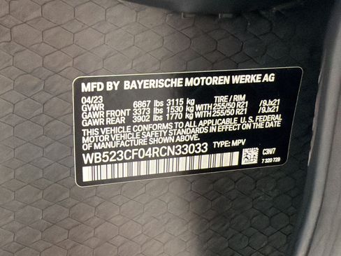 Used 2024 BMW iX xDrive50 w/ Premium Package AWD/4WD image 25