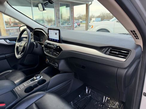 Used 2020 Ford Escape SEL image 22