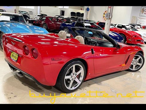 Used 2008 Chevrolet Corvette Convertible w/ Preferred Equipment Group RWD image 4