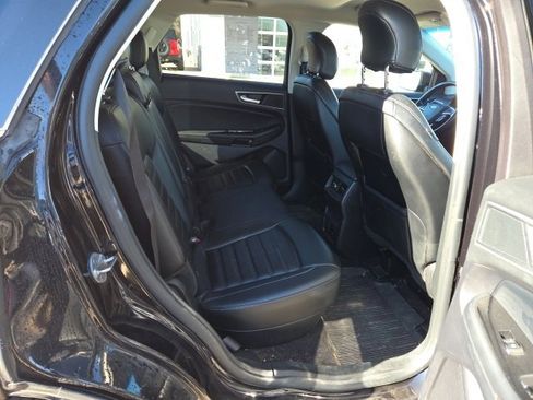 Used 2019 Ford Edge SEL w/ Equipment Group 201A image 13