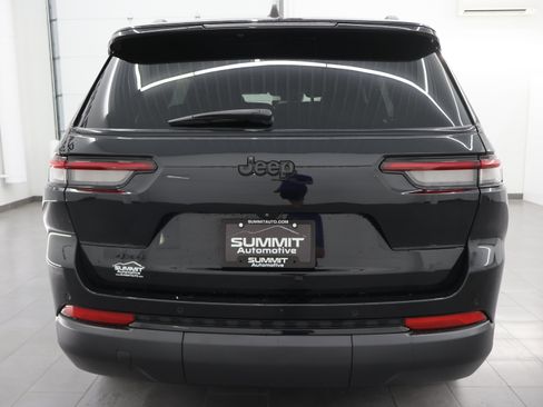 Used 2023 Jeep Grand Cherokee L Laredo AWD/4WD image 25