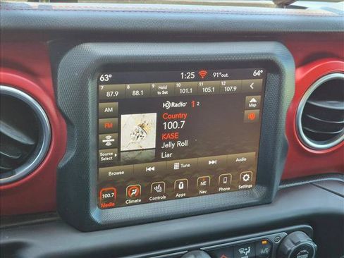 Used 2021 Jeep Gladiator Rubicon AWD/4WD image 11