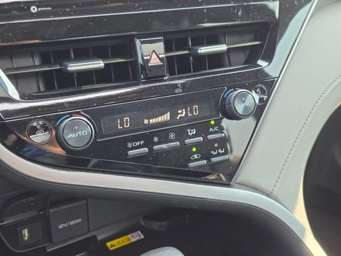 Used 2024 Toyota Camry SE w/ Audio Upgrade Package FWD image 24