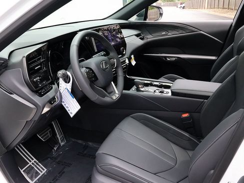 New 2026 Lexus RX 500h F Sport AWD/4WD image 14