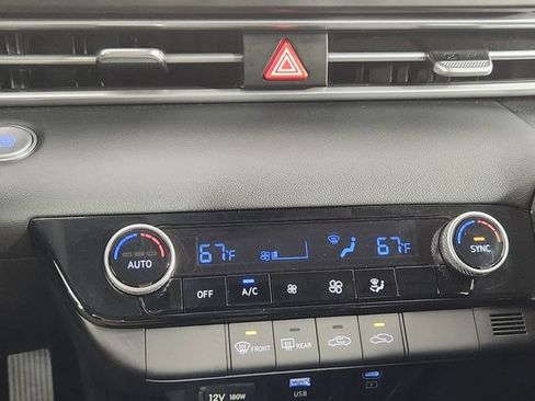 Certified 2025 Hyundai Elantra Blue image 21