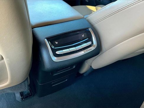 Certified 2023 Cadillac XT6 Sport w/ Platinum Package image 10