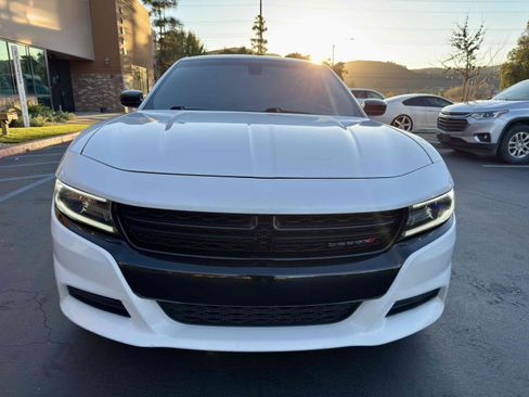 Used 2018 Dodge Charger SXT w/ Blacktop Package image 6