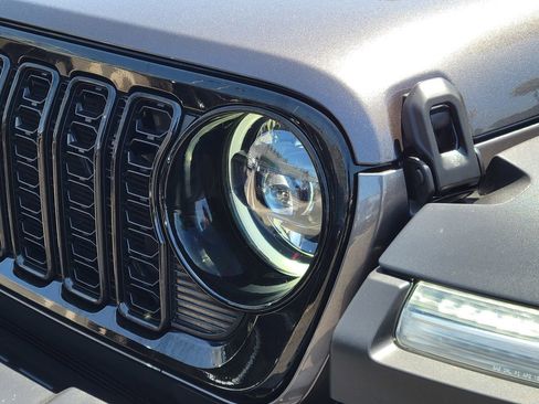 Used 2025 Jeep Wrangler Unlimited Sport AWD/4WD image 23