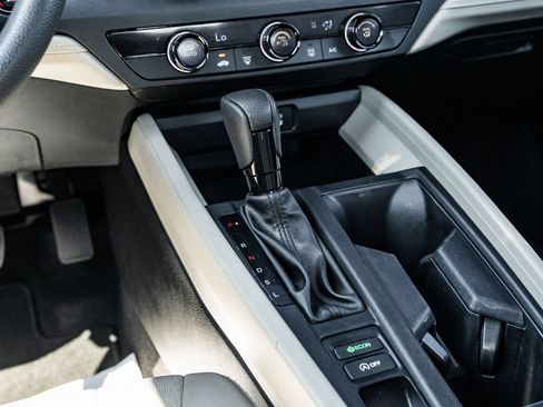 Used 2025 Honda Accord LX image 27