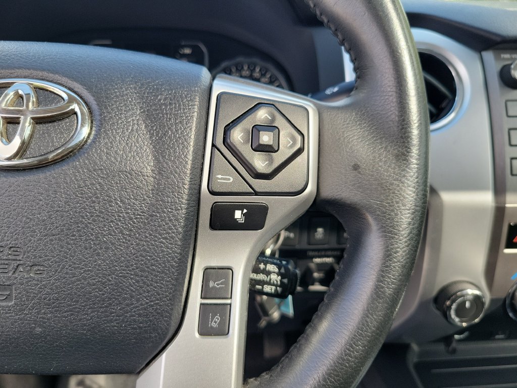 Used 2018 Toyota Tundra Platinum AWD/4WD image 31