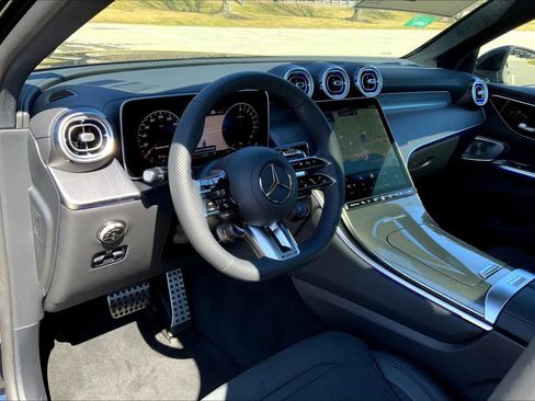 New 2025 Mercedes-Benz GLC 63 AMG S image 9