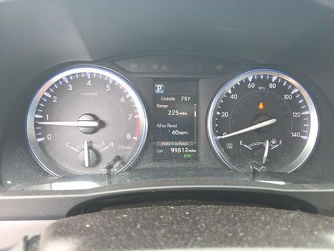 Used 2017 Toyota Highlander XLE AWD/4WD image 20