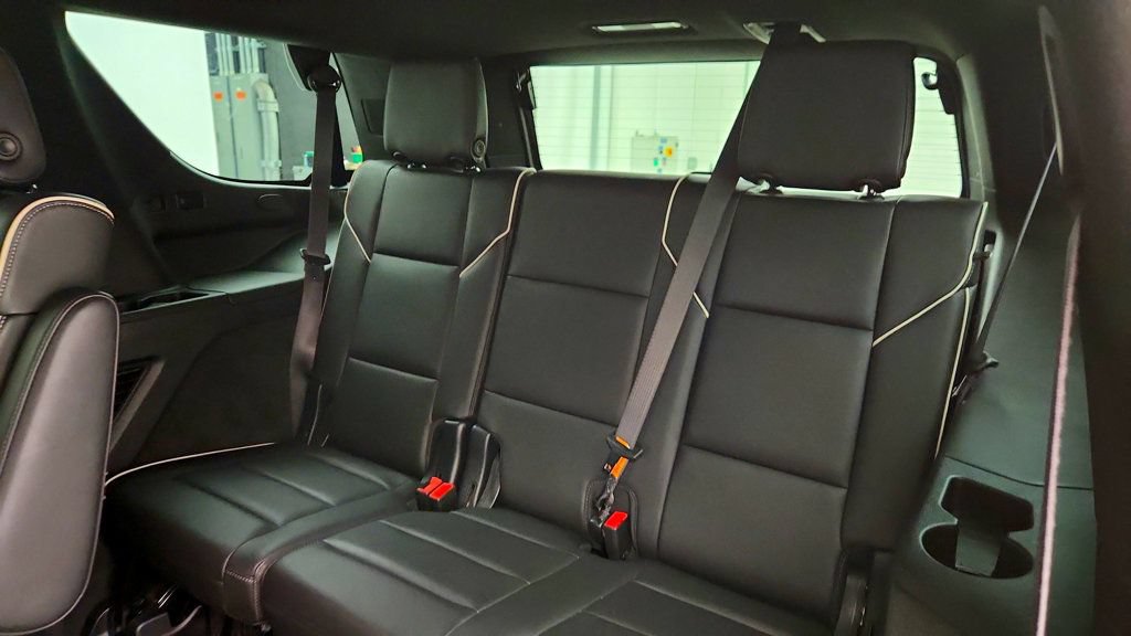 Used 2022 Cadillac Escalade Premium Luxury RWD image 23