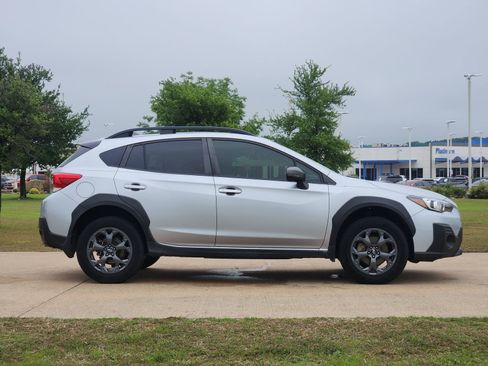 Used 2021 Subaru Crosstrek 2.5i Sport w/ Moonroof Package AWD/4WD image 7