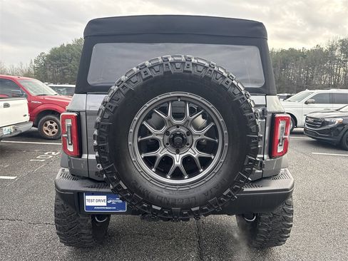 Used 2021 Ford Bronco Badlands image 6