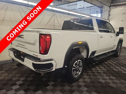 Used 2022 GMC Sierra 2500 AT4 w/ AT4 Preferred Package AWD/4WD image 5