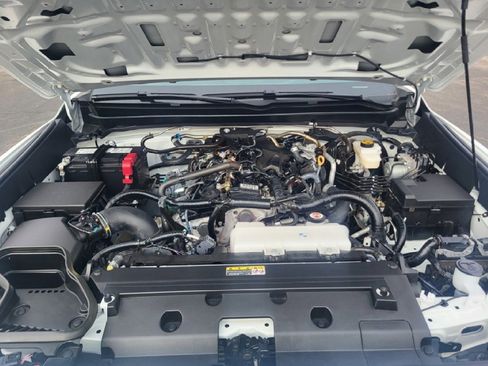 Used 2025 Toyota Tacoma TRD Off-Road image 23