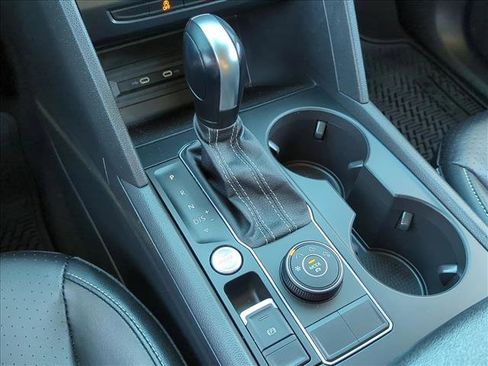 Used 2021 Volkswagen Atlas SE image 12